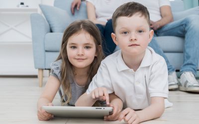 Haz de la tecnología tu aliada en el desarrollo de tus niños